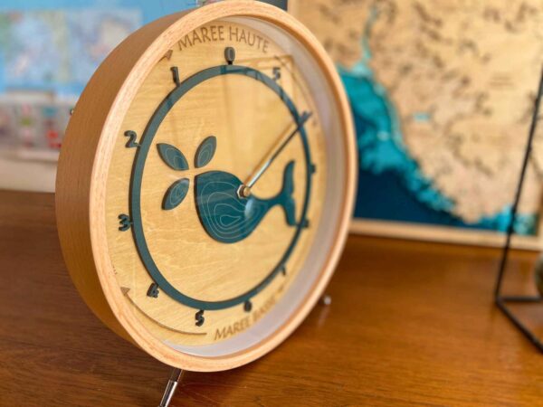 Horloge à marée, Baleine
