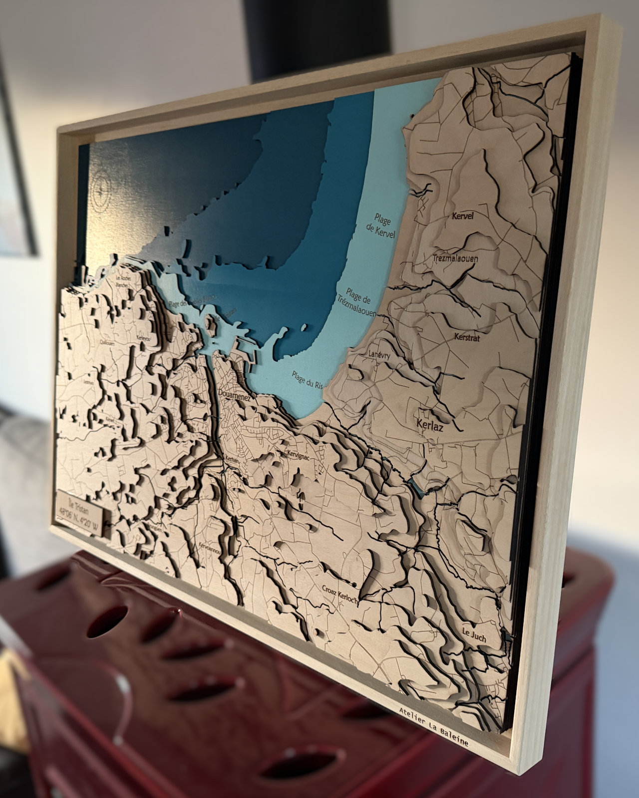 Carte en bois en relief : Douarnenez