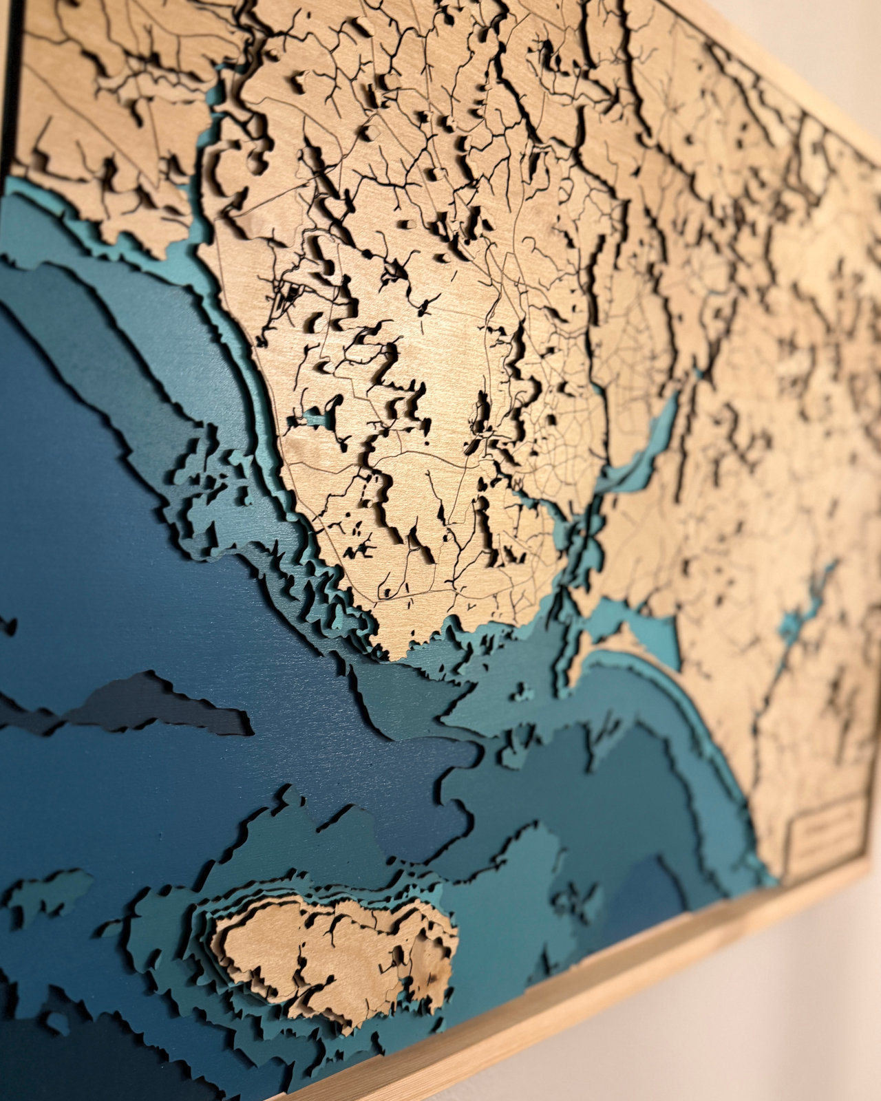Carte en bois en relief : Lorient